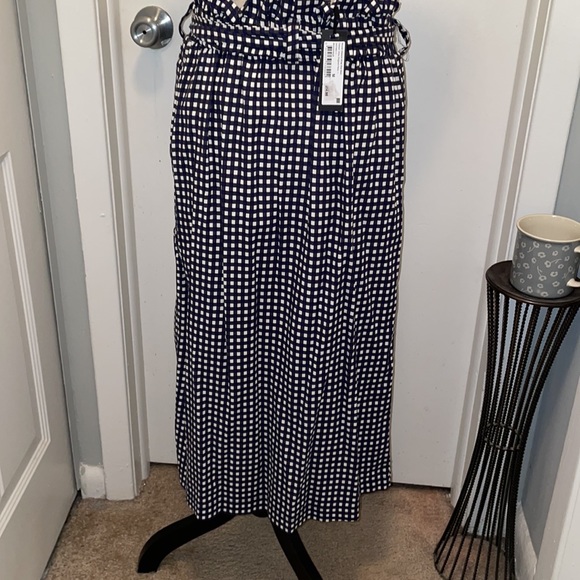 Woven Melanie Wrap Navy & white Gingham Skirt - NWT - SZ Medium- 2 pockets- belt - Picture 6 of 7